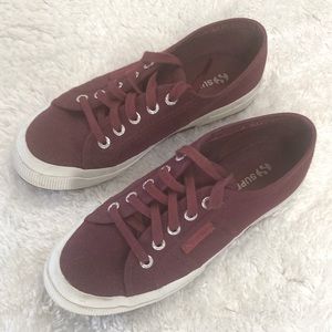 Superga size 6 Burgundy
